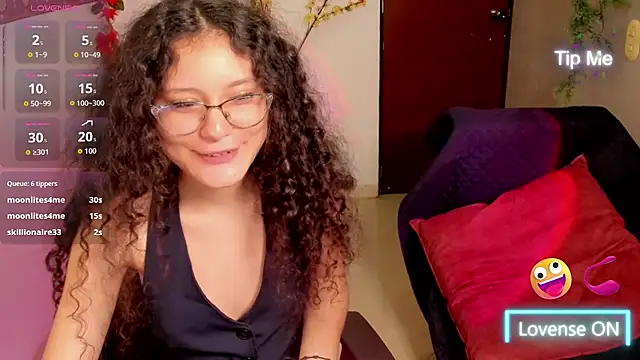 Krysten_Riter webcam