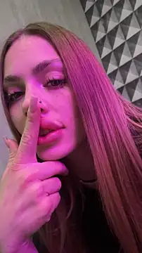 Elizabeth_Tay webcam