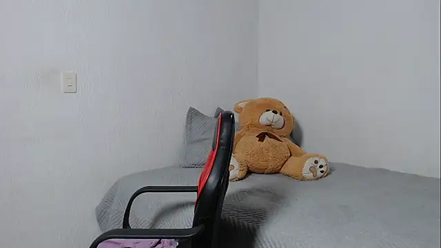 TORIRAVEEN webcam