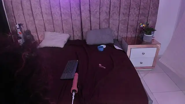 Dahlia_rossee webcam