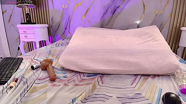 Charlotte_Greey webcam