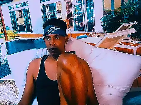 IndianHunk01 webcam