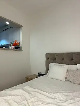 IrisBlues live sex cam