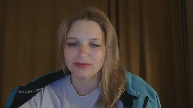 elissky301 - ElisSky301's free webcam - UK Sex Cams