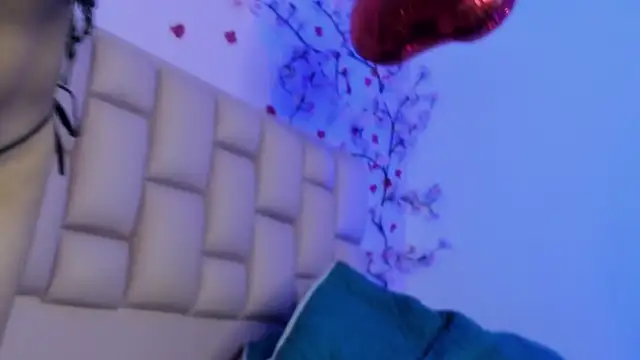 emma_cg - Emma_cg's free webcam - UK Sex Cams