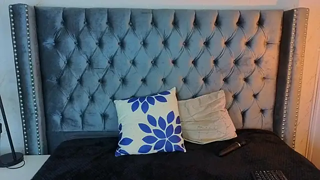 Anya_Belth webcam