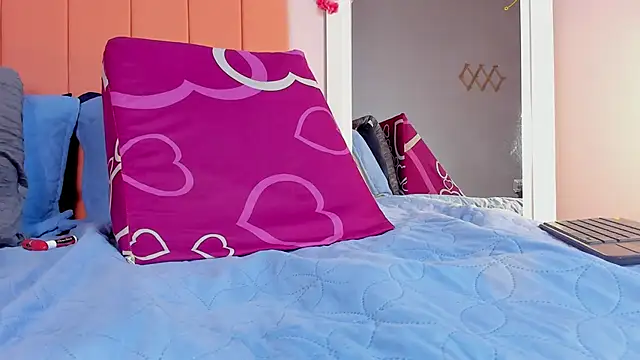 rose_thompson19 webcam