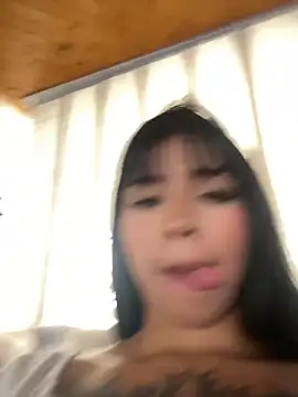 Shalom_pink18 webcam