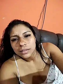 AngelicaStorms webcam