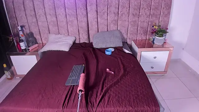 Dahlia_rossee webcam