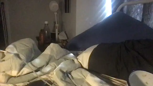 MrBombasticxxx webcam