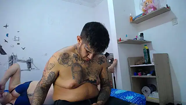 allison_maxtattoo_ webcam