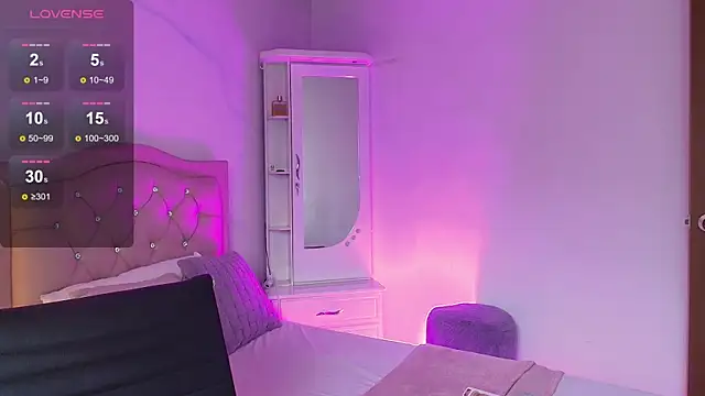 littleflame18 webcam