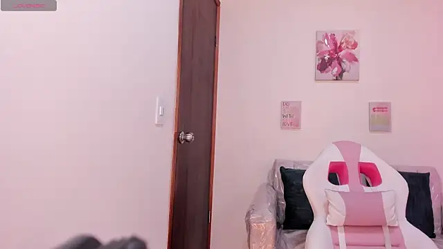 amelia_johnson1 webcam