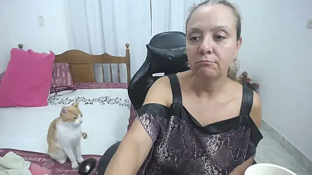 yeslluisa webcam
