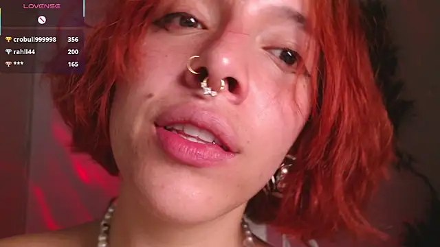 bri_von_dhara__ webcam