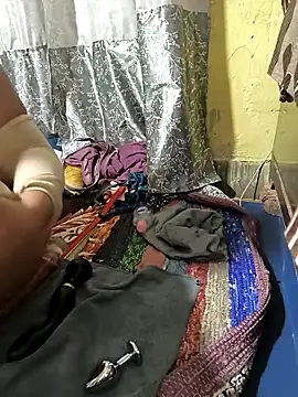 Hotty-Rani-Bhabi webcam