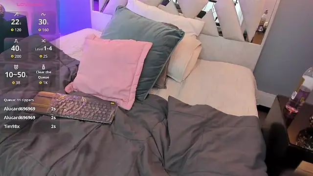 zoe-moreau webcam