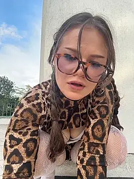 Tallulah_Kinky webcam