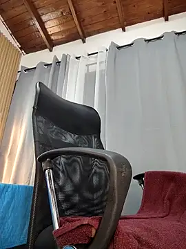 Oliver_bigblack_cock webcam
