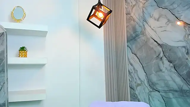 IsabellaMonet webcam