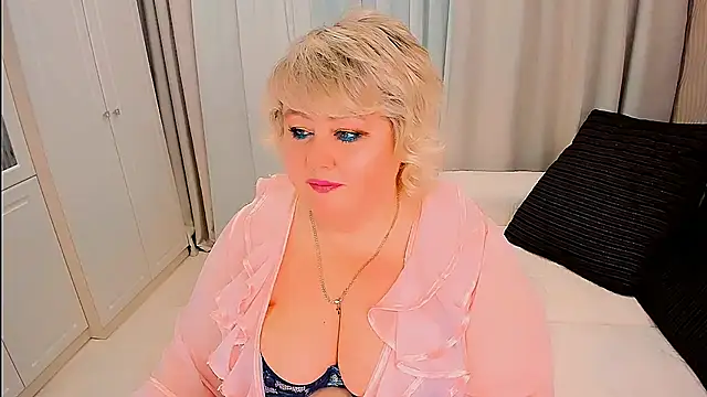 BIGTITSBBW webcam