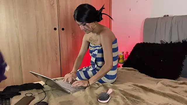 perceo_and_saddie webcam