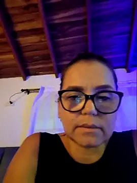 MariaPau_83 webcam