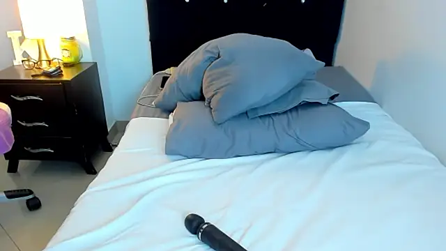 kathyajhonss webcam