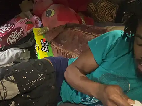 slimecrownzout5 (M young) - Cum half off