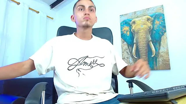lucass_18 webcam