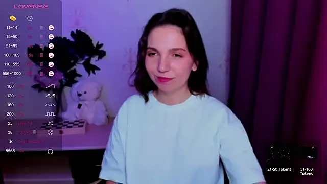 KindHazelHere_ webcam