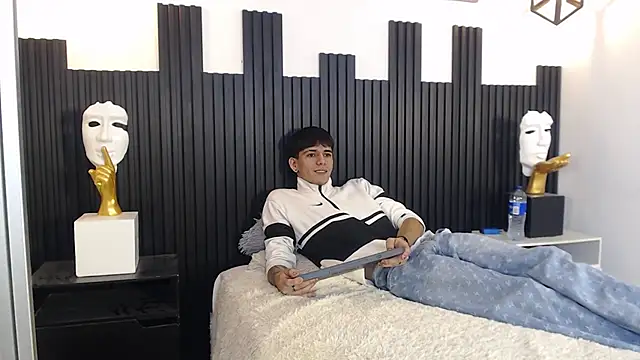 AmethystShadow17 webcam