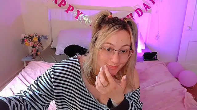 switchykitty webcam