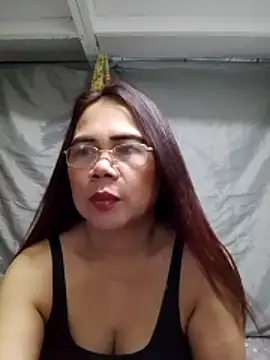 erma_joy - Erma_joy's free webcam - UK Sex Cams