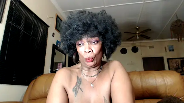 Gucci_Bx webcam