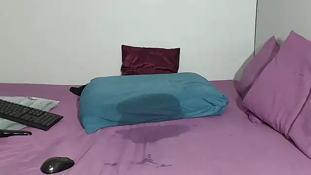 ANGELINE600 Stripchat cam model