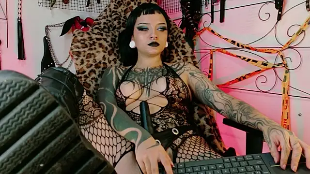 Agatha_BDSM webcam