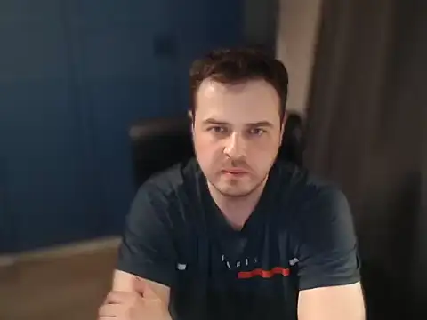 CuteMan33 webcam