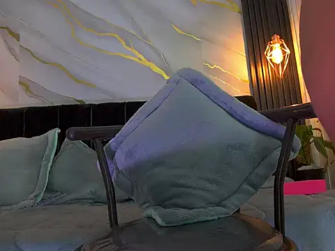 Dark_Dominika webcam