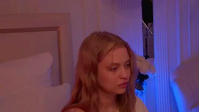 MollyHilton webcam