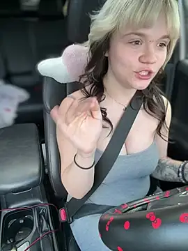 Cutiepiespanks from StripChat is Freechat