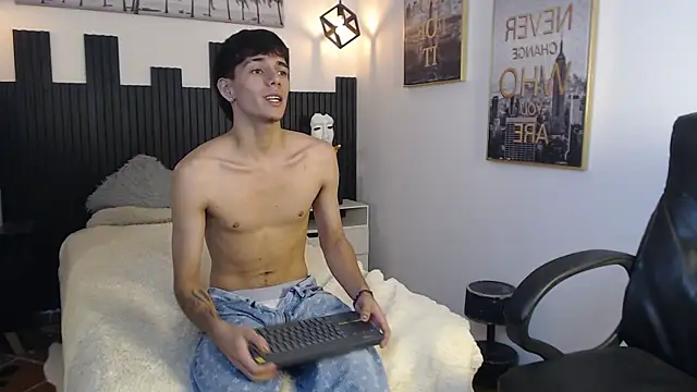 AmethystShadow17 webcam