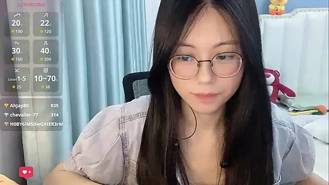 美女Luna-666在线直播