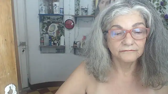 FunnyGrandma webcam