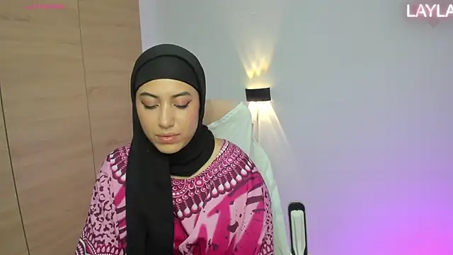 lay_la_ (F young) - BATHE ALL LYLA