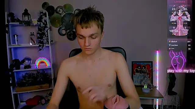 john_lik (M twink) - flash nude