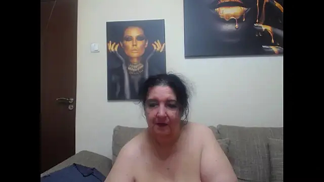 maturekorine webcam