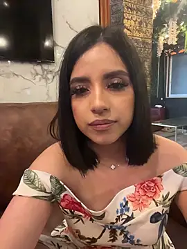 SusanneGrace webcam