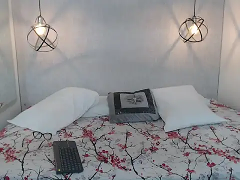 abigail_restrepo webcam